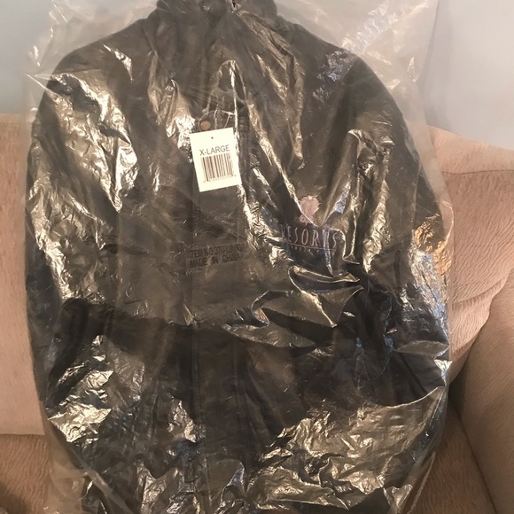 Resorts Atlantic City Leather Jacket - Picture 2 of 6